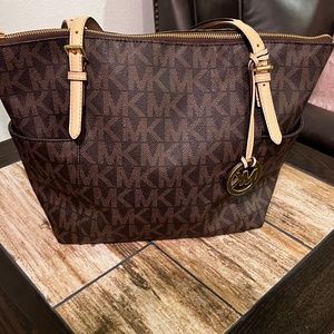 Michael Kors Tote
